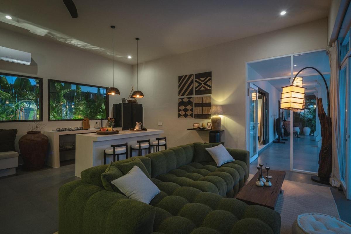 The Jungle - Luxurious & Tropical Concept - 3Br - Central Canggu Luaran gambar