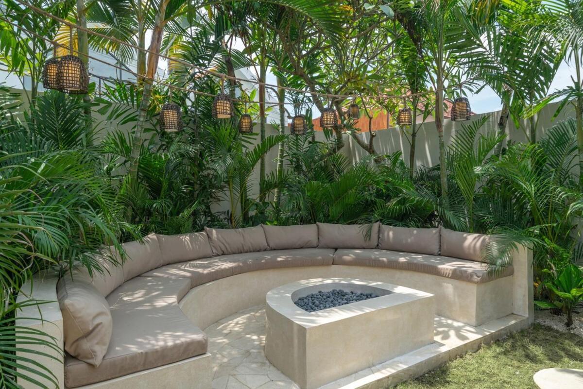 The Jungle - Luxurious & Tropical Concept - 3Br - Central Canggu Luaran gambar