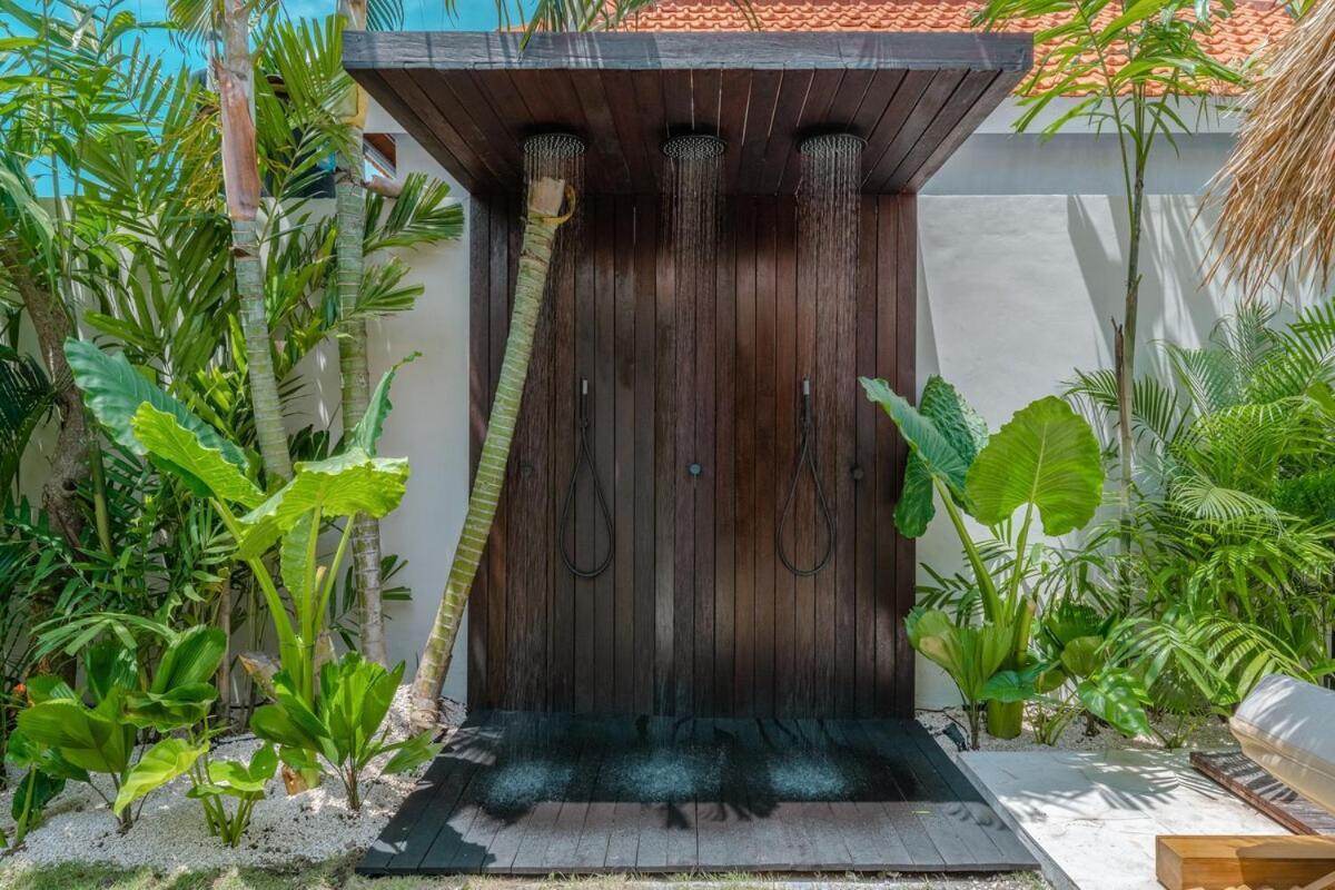 The Jungle - Luxurious & Tropical Concept - 3Br - Central Canggu Luaran gambar
