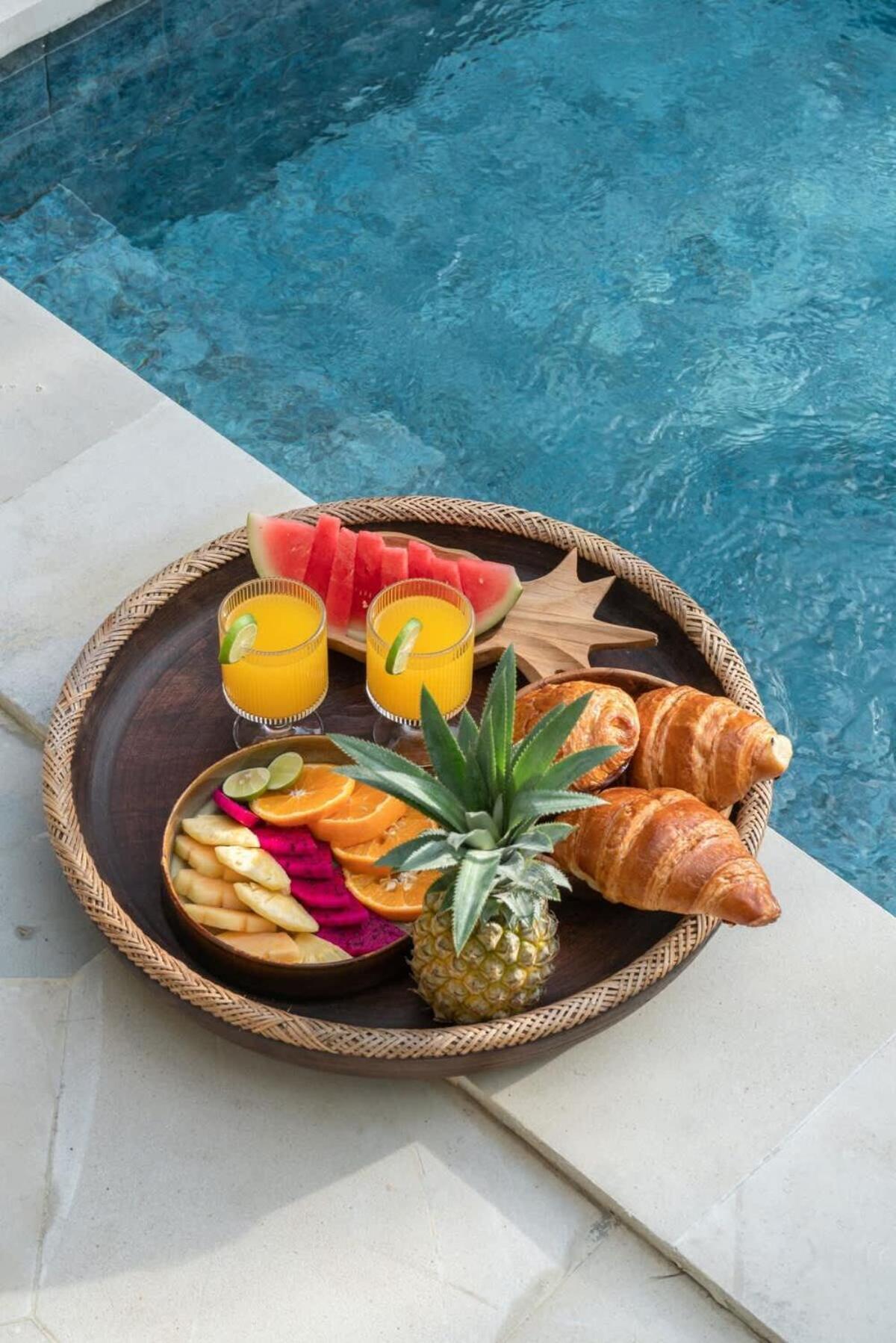 The Jungle - Luxurious & Tropical Concept - 3Br - Central Canggu Luaran gambar