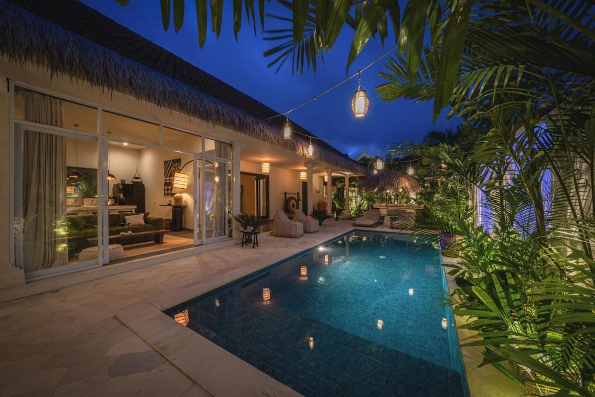 The Jungle - Luxurious & Tropical Concept - 3Br - Central Canggu Luaran gambar